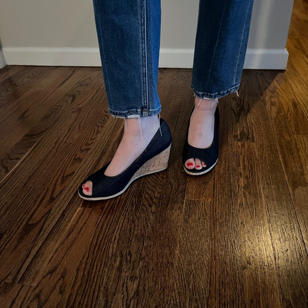 Kelly & Katie Cork Wedge Peep-toe Pumps in Dk Blue Denim Coastal Chic Y2K 8.5
